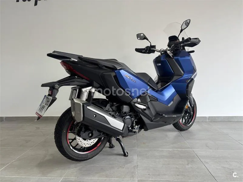 Honda ADV 350 – Vista 13