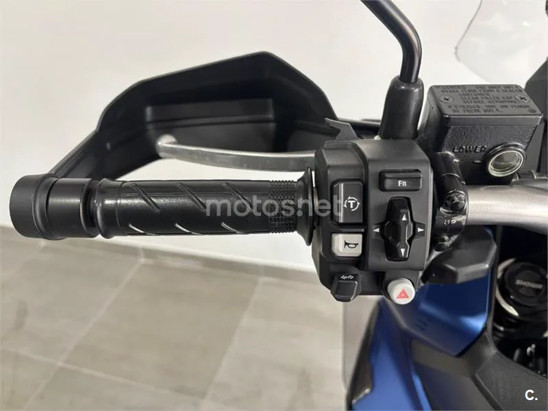 Honda ADV 350 – Vista 14