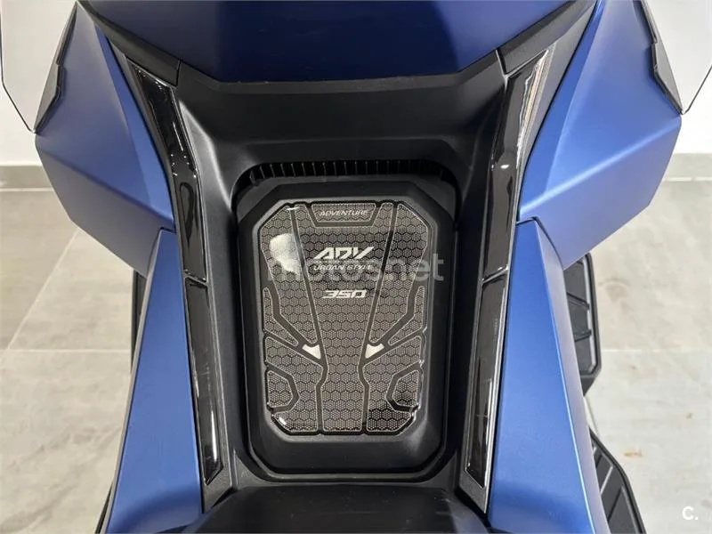 Honda ADV 350 – Vista 17