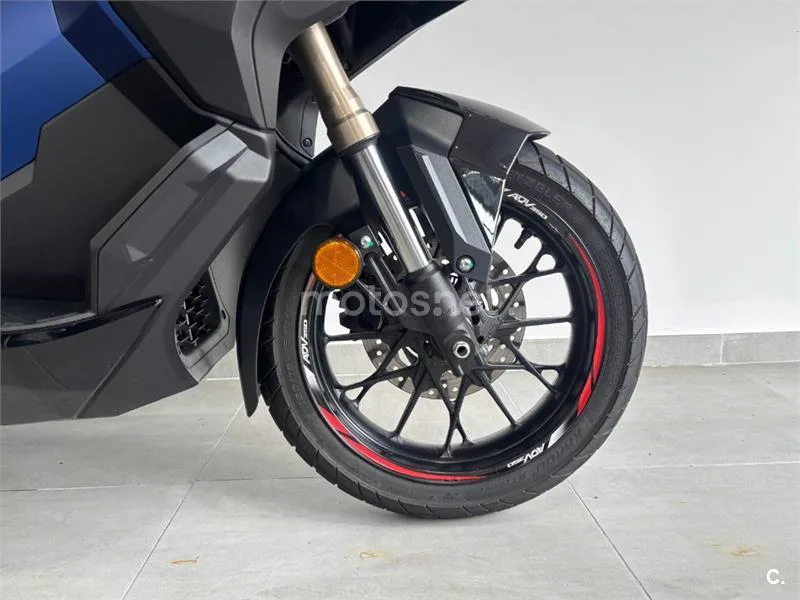 Honda ADV 350 – Vista 4