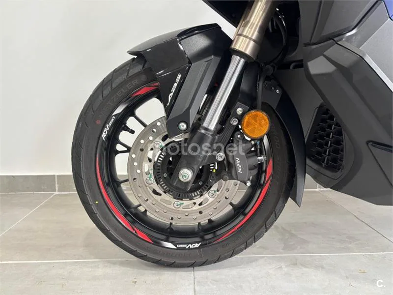 Honda ADV 350 – Vista 9
