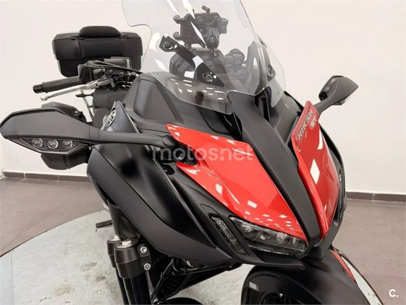 Yamaha Niken – Vista 15