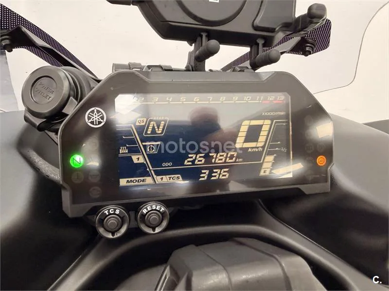Yamaha Niken – Vista 8