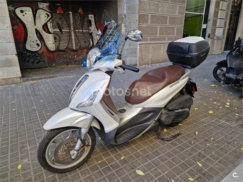 Piaggio Beverly – Vista 3