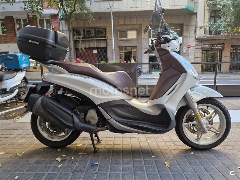 Piaggio Beverly – Vista 4
