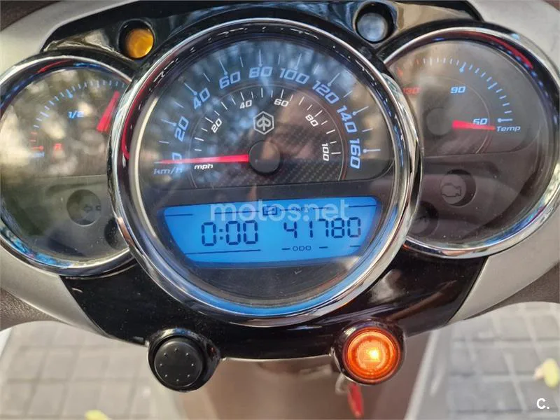 Piaggio Beverly – Vista 5