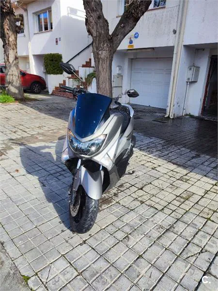 Yamaha NMAX – Vista 5