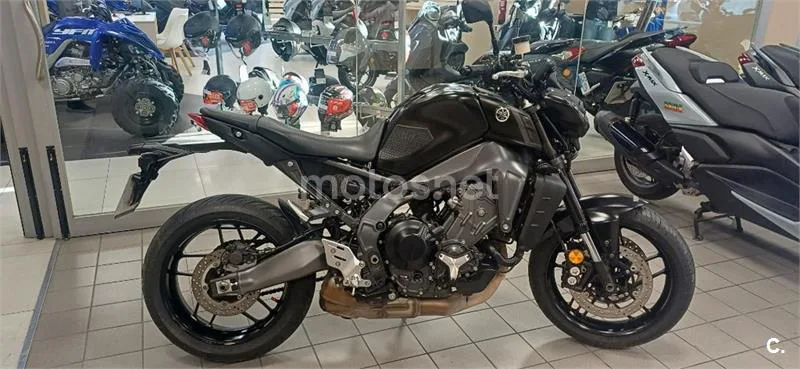 Yamaha MT-09 – Vista 7