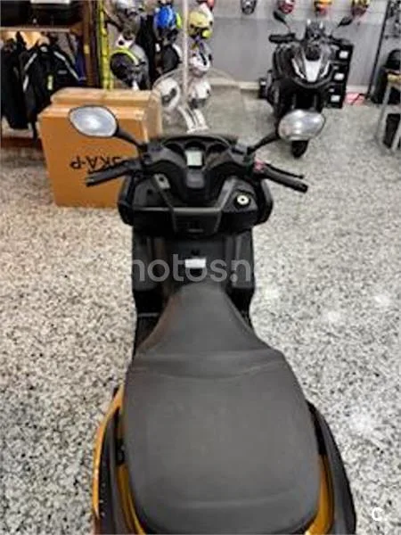 Kymco Super Dink 125 – Vista 7