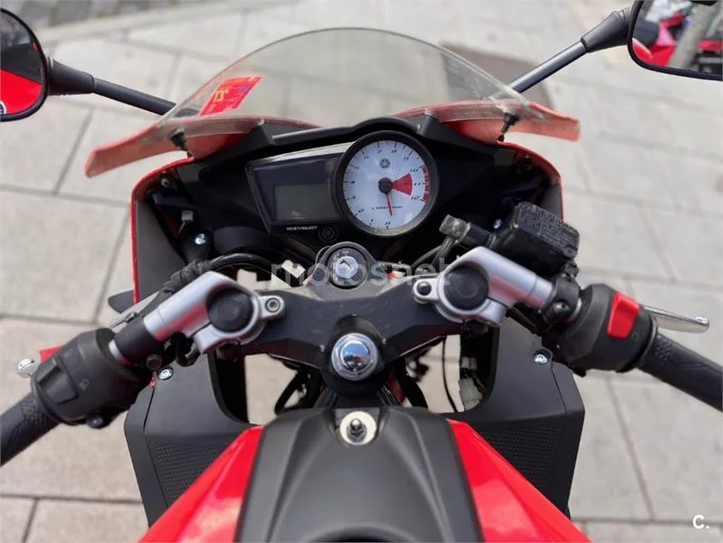 Yamaha R125 – Vista 14