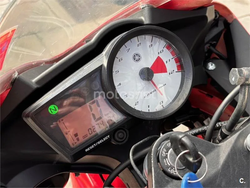 Yamaha R125 – Vista 15