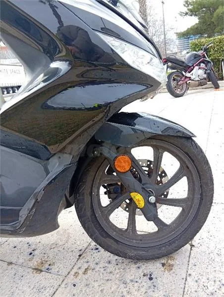 Honda PCX 125 – Vista 2