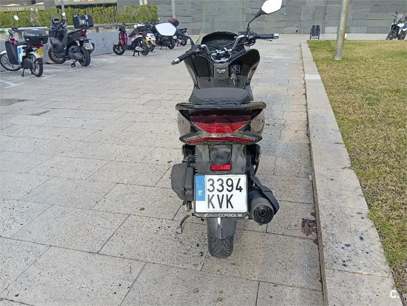 Honda PCX 125 – Vista 5