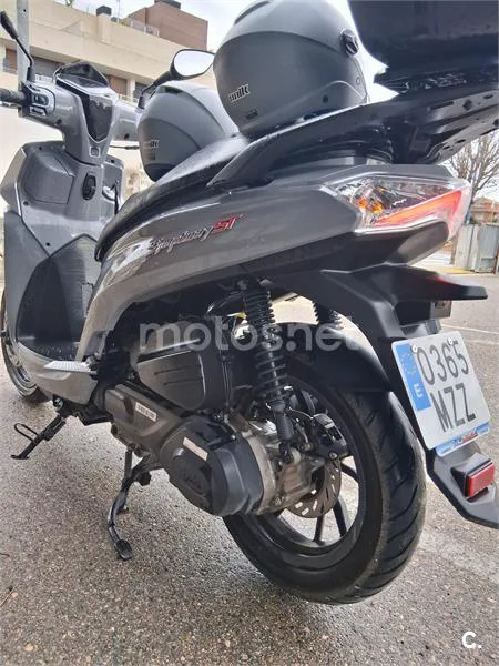 SYM Symphony ST 125 – Vista 4