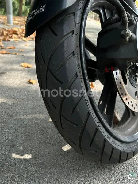 Kawasaki Vulcan S – Vista 3