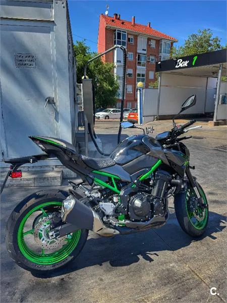 Kawasaki Z 900 – Vista 4