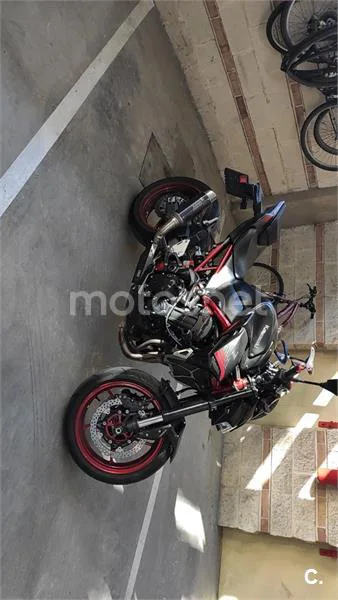 Kawasaki Z 900 – Vista 2