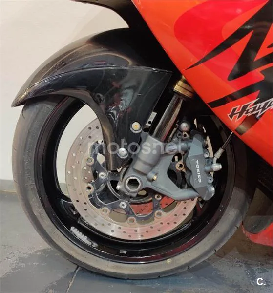 Suzuki Hayabusa – Vista 17