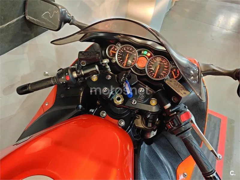 Suzuki Hayabusa – Vista 10