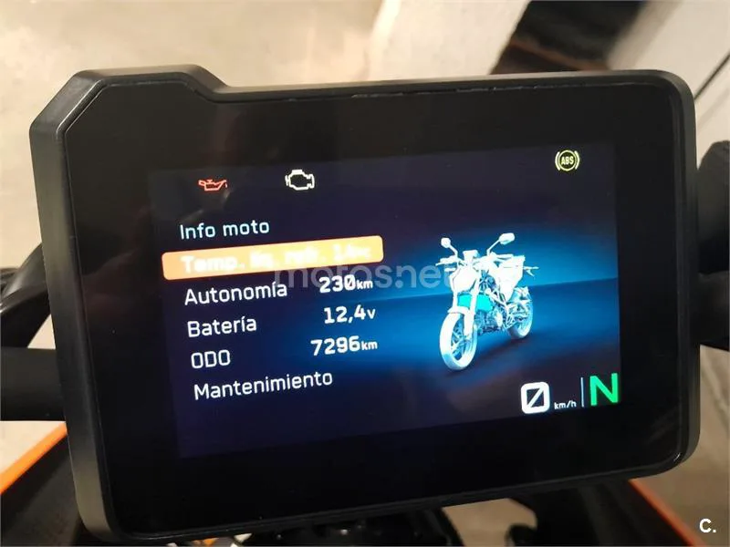 KTM 125 – Vista 6