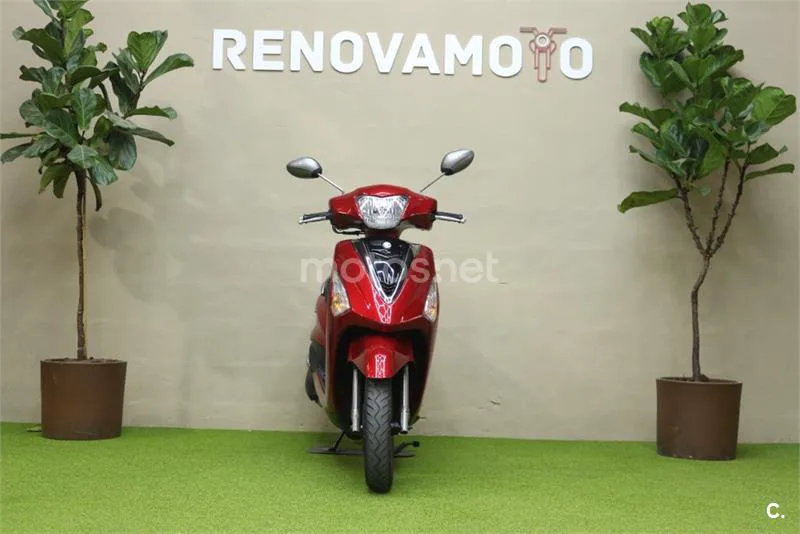 Yamaha D'elight 125 – Vista 5