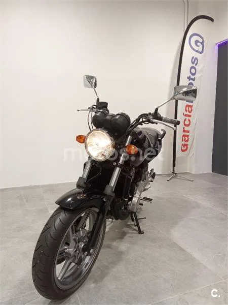 Honda CBF 500 – Vista 6