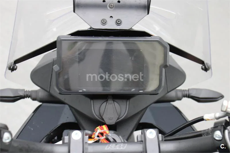 KTM 390 – Vista 15
