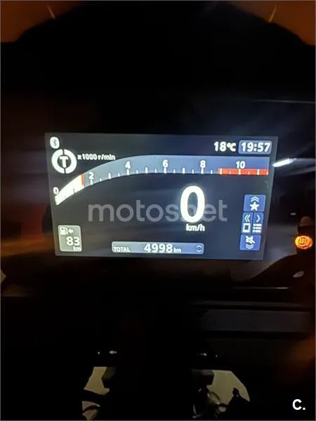 Honda ADV 350 – Vista 2