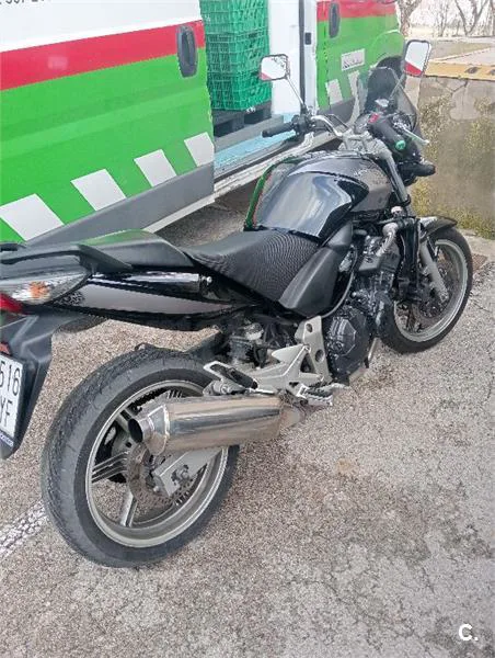 Honda CBF 600N – Vista 3