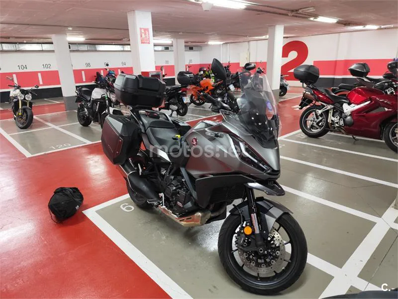 Honda NT1100 – Vista 8