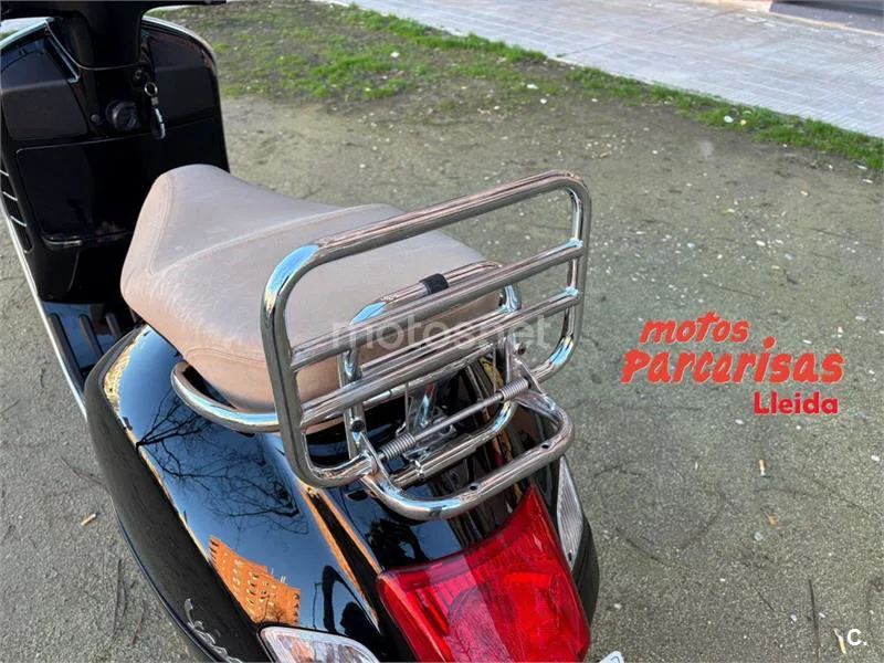 Vespa GTS Super 125 – Vista 20