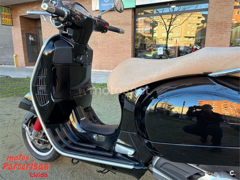 Vespa GTS Super 125 – Vista 7