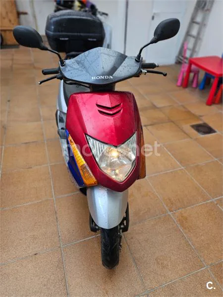 Honda Lead 100 850 € 2005 Granada - 1