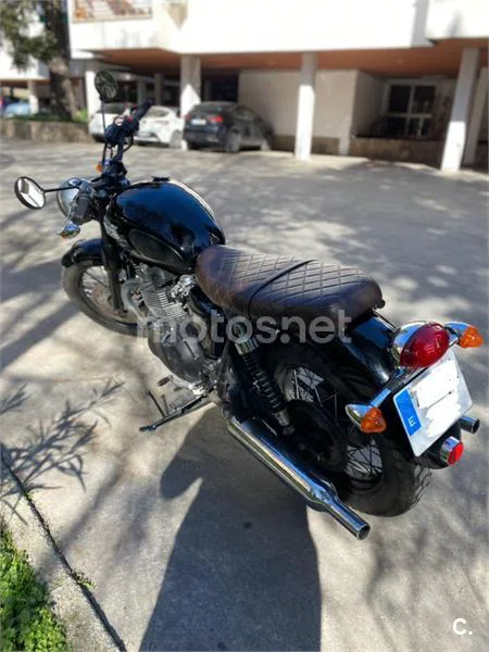 Triumph Bonneville T100 – Vista 2