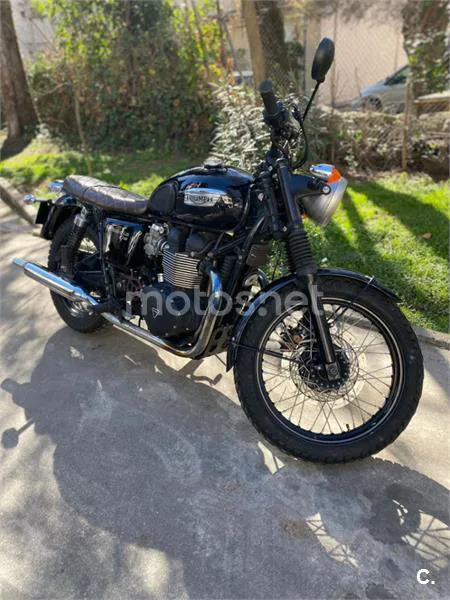 Triumph Bonneville T100 – Vista 4