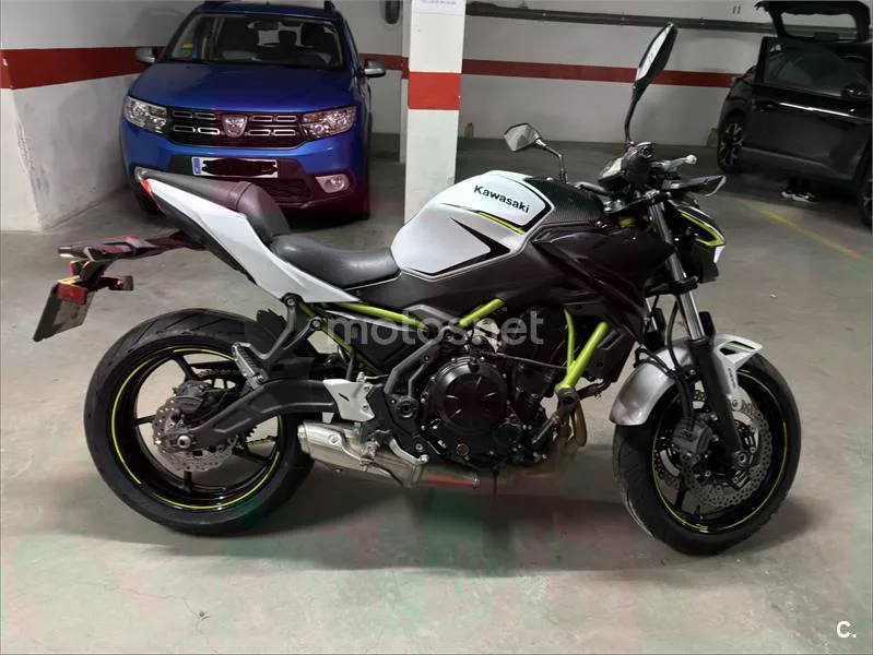 Kawasaki Z 650 – Vista 2