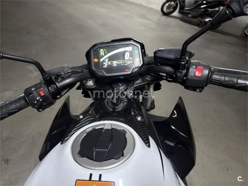 Kawasaki Z 650 – Vista 7