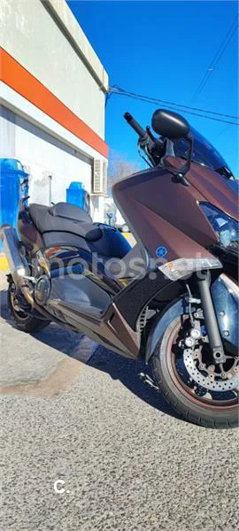 Yamaha TMAX 530 – Vista 11