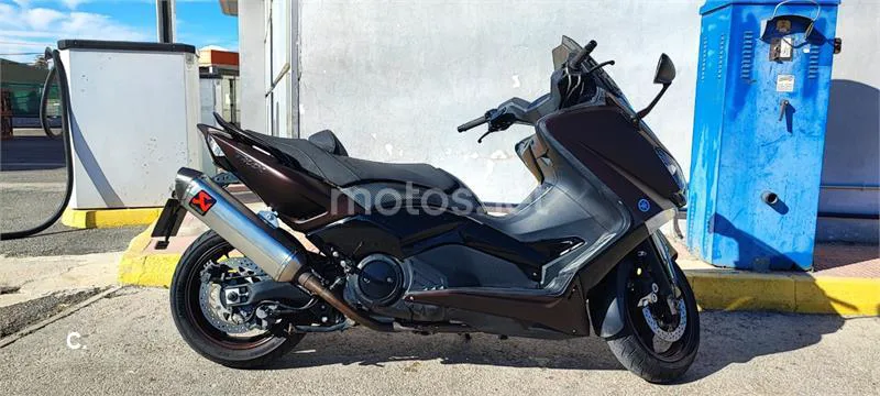 Yamaha TMAX 530 – Vista 18
