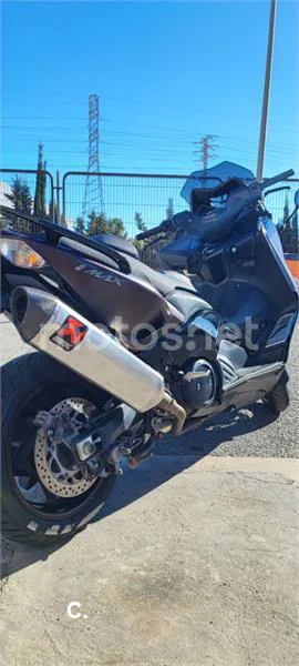 Yamaha TMAX 530 – Vista 10