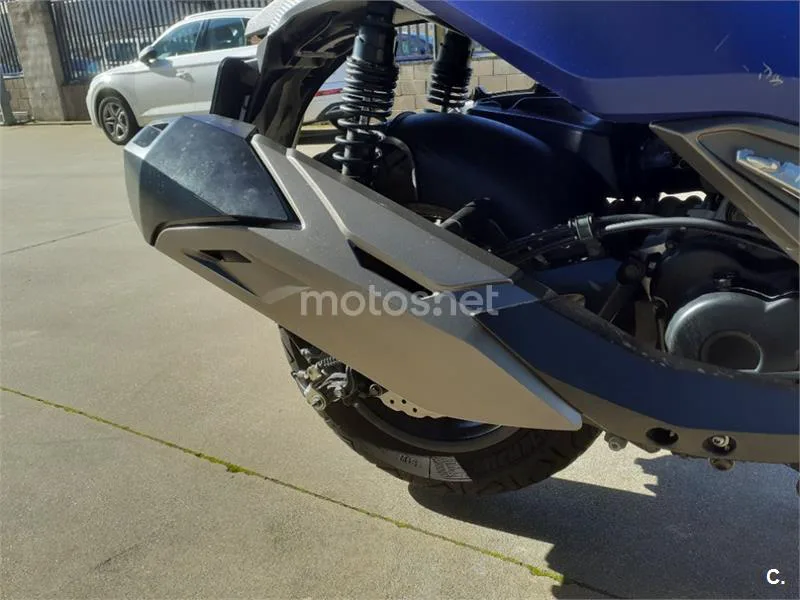 Kymco Xciting S 400 – Vista 17
