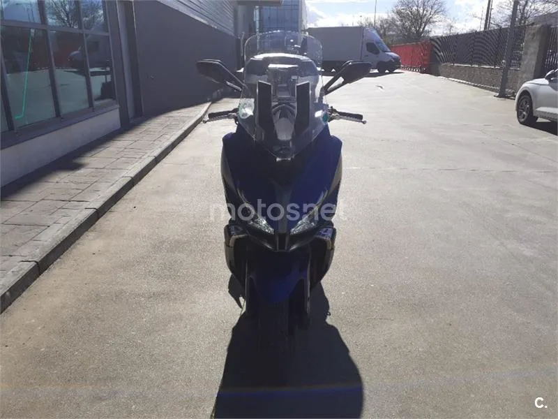 Kymco Xciting S 400 – Vista 4