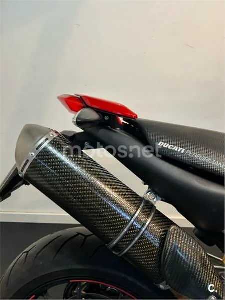 Ducati Hypermotard 1100 S – Vista 11