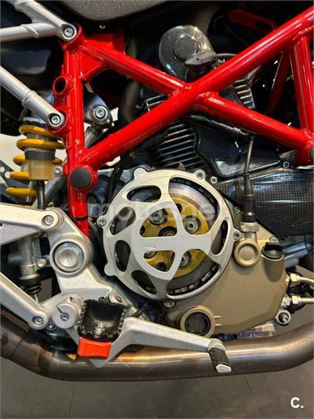 Ducati Hypermotard 1100 S – Vista 8