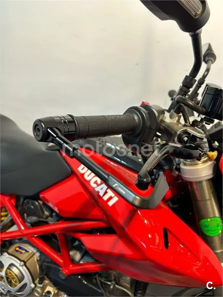 Ducati Hypermotard 1100 S – Vista 9
