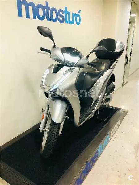 Honda SH 125i – Vista 5