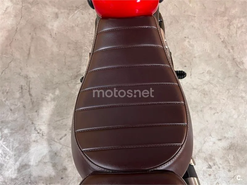 Triumph Scrambler 400 X – Vista 14