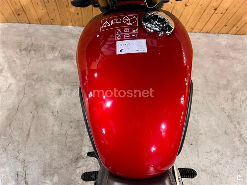 Triumph Scrambler 400 X – Vista 15