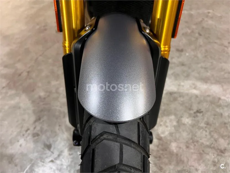 Triumph Scrambler 400 X – Vista 23