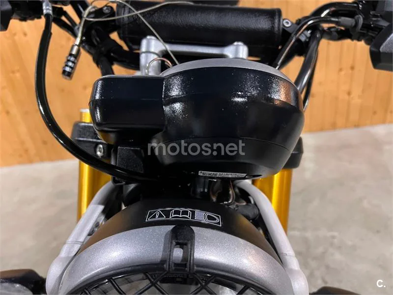 Triumph Scrambler 400 X – Vista 28